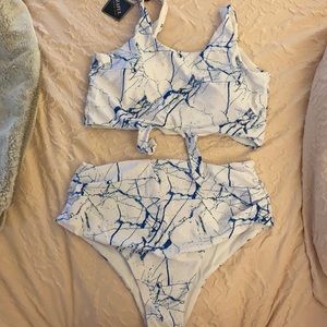 Women’s scoop neck high waisted bikini